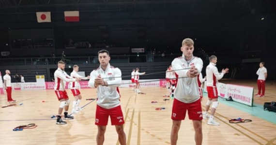 Polscy siatkarze przegrali z Japonią 2:3 w towarzyskim meczu, który odbył się w Nagoi. W piątek podopieczni trenera Nikoli Grbica rozegrają kolejne spotkanie z reprezentacją tego kraju.