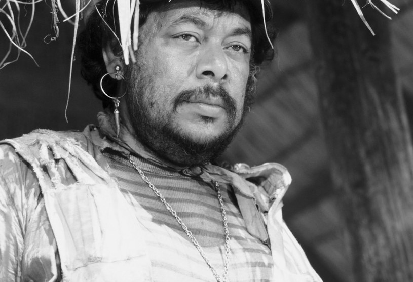 Sergio Calderon, meksykański aktor, który grał kapitana Eduarda Vallenuevę w "Piratach z Karaibów", a także wielu innych typów spod ciemnej gwiazdy, odszedł w wieku 77 lat. Zmarł 31 maja z przyczyn naturalnych w szpitalu w Los Angeles, jak przekazał mediom rzecznik jego rodziny.