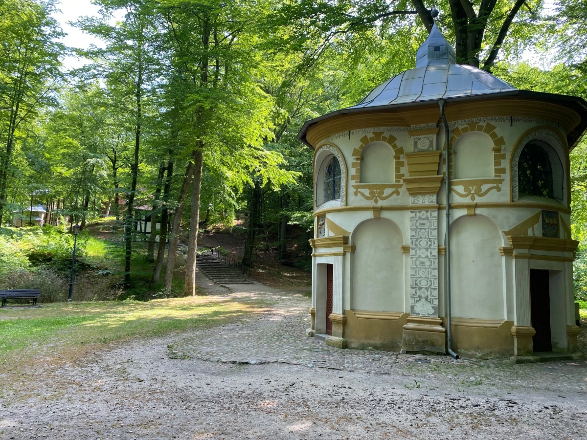 Co kryją wejherowskie kapliczki na szlaku Kalwarii? Można sprawdzić to podczas wirtualnego spaceru. 