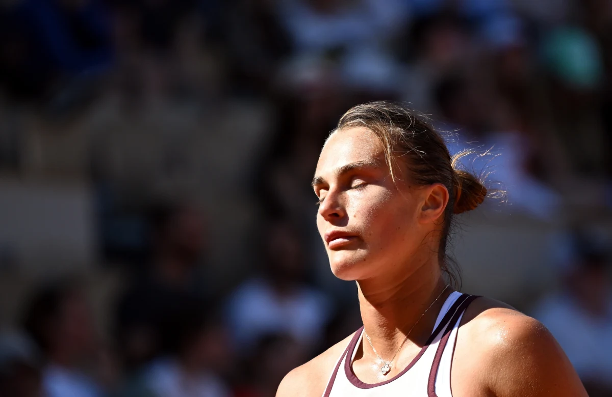 Aryna Sabalenka nie przyszła na tradycyjną pomeczową konferencję prasową po wygranej w 3. rundzie wielkoszlemowego turnieju French Open w Paryżu. Białoruska tenisistka poinformowała, że nie czuła się bezpiecznie podczas środowego spotkania z mediami i dlatego podjęła taką decyzję.