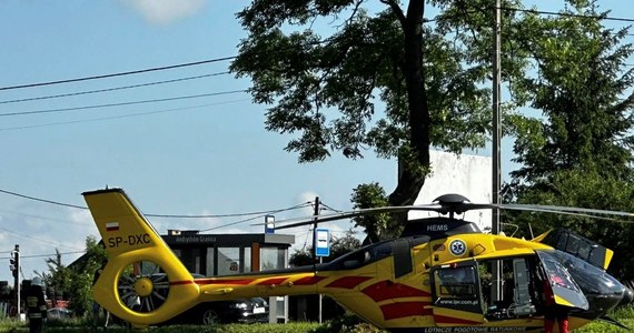 Sześć osób zostało rannych w zderzeniu dwóch samochodów krajowej „52” w małopolskim Andrychowie. Na miejscu lądował śmigłowiec LPR.
