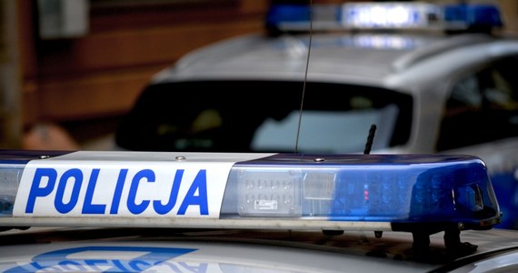 Policjanci poszukują kierowcy, który w czwartek nie zatrzymał się do kontroli i uciekał przed funkcjonariuszami ulicami Krakowa.