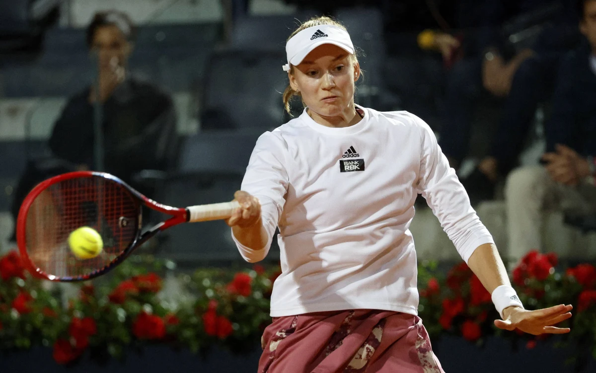 Jelena Rybakina poza turniejem Rolanda Garrosa. Jedna z najgroźniejszych rywalek Igi Świątek wycofała się z paryskiego turnieju tuż przed sobotnim meczem trzeciej rundy.