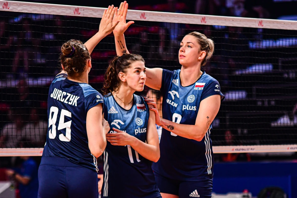 W tegorocznej edycji Ligi Narodów siatkarek reprezentacja Polski idzie jak burza! Zawodniczki Stefano Lavariniego pokonały dziś mistrzynie świata Serbii 3:0 (25:18, 25:22, 30:28) i tym samym pierwszy turniej LN zakończyły z kompletem zwycięstw.