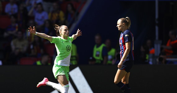 Ewa Pajor zagrała świetny mecz w finale Ligi Mistrzyń, w którym piłkarki Wolfsburga zmierzyły się z Barceloną. W spotkaniu w Eindhoven lepsza okazała się jednak drużyna z Katalonii. Polce, na otarcie łez pozostaje tytuł królowej strzelczyń turnieju.