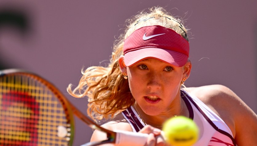 tenis ziemny, wyniki żywo, Radwańska, Domachowska, ATP, WTA, Wimbledon, US Open, Australian Open, French Open Mirra Andriejewa zbojkotowana. Musiała zagrać finał z mężczyzną