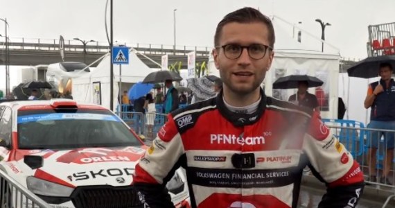 Rekordowe 9. miejsce i punkty w najbardziej prestiżowej klasyfikacji mistrzostw świata WRC wywalczyła dziś polska załoga! Mikołaj Marczyk i Szymon Gospodarczyk świetnie poradzili sobie z trudnymi warunkami podczas Rajdu Sardynii. Ulewny momentami deszcz, błotniste i przeprawowe trasy oraz sporo zagrożeń na odcinkach - nic z tego nie było straszne polskiej ekipie, która zajęła 2. miejsce w klasie WRC2 Challenger i 5. miejsce w klasie WRC2.