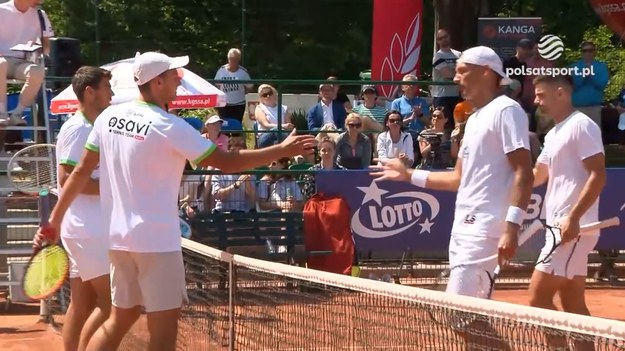 Skrót meczu deblowego Jiri Barnat/ Piotr Matuszewski - Łukasz Kubot/ Miljan Zekić 0:2 (4:6, 2:6) ze spotkania Osavi Tennis Team Kalisz - CKT Grodzisk Mazowiecki w 3. kolejce tenisowej LOTTO SuperLIGI.

