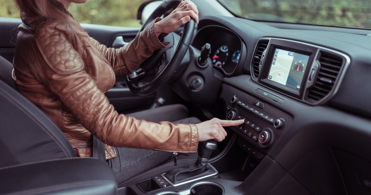 Prawie żaden kierowca nie czyści tego elementu. Potem pojawiają się problemy