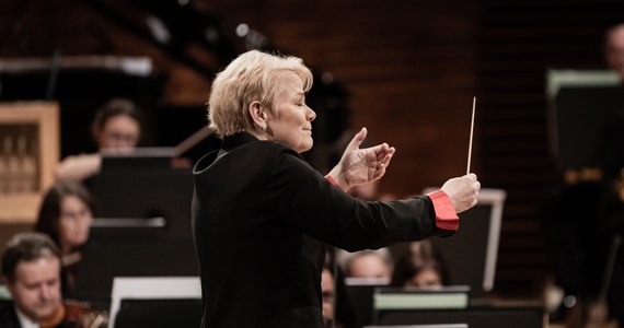 Amerykańska dyrygentka i skrzypaczka Marin Alsop w nowym sezonie artystycznym 2023/24 będzie dyrektor artystyczną i pierwszą dyrygentką NOSPR w Katowicach.