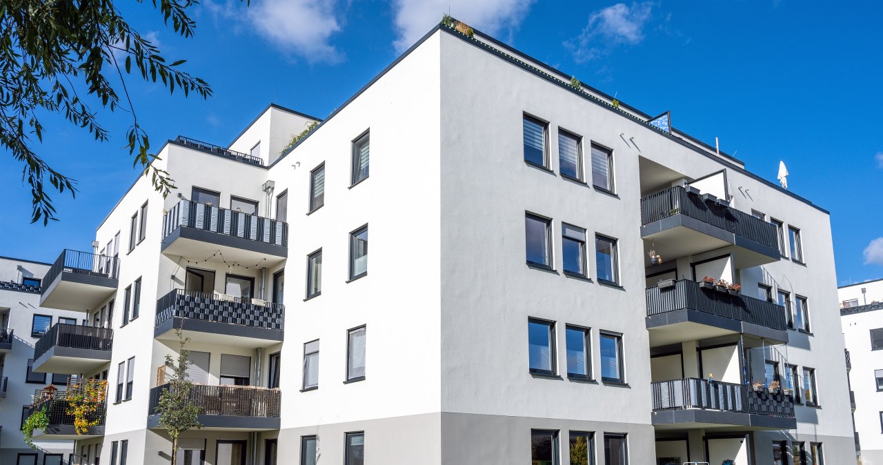 Dostaną choćby 1800 zł dodatku miesięcznie. Wiemy, kiedy ruszą wypłaty