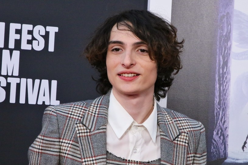 Finn Wolfhard, który w popularnym serialu Netfliksa "Stranger Things" wciela się w rolę Mike;a Wheelera, już wkrótce zadebiutuje jako reżyser. 21-letni aktor ukończył właśnie w Kanadzie zdjęcia do swojego pierwszego filmu fabularnego, który będzie nosił tytuł "Hell of a Summer" ("Piekielne lato"). Wiadomo, że będzie to komediowy slasher.