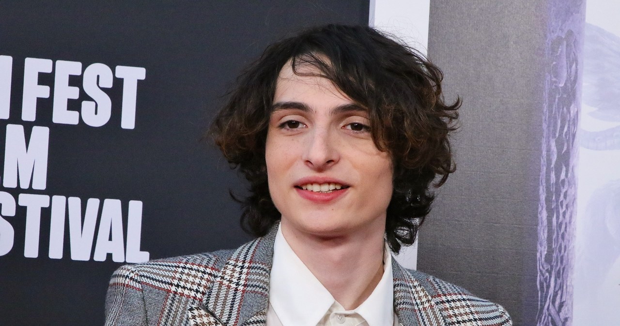 Finn Wolfhard, który w popularnym serialu Netfliksa "Stranger Things" wciela się w rolę Mike;a Wheelera, już wkrótce zadebiutuje jako reżyser. 21-letni aktor ukończył właśnie w Kanadzie zdjęcia do swojego pierwszego filmu fabularnego, który będzie nosił tytuł "Hell of a Summer" ("Piekielne lato"). Wiadomo, że będzie to komediowy slasher.