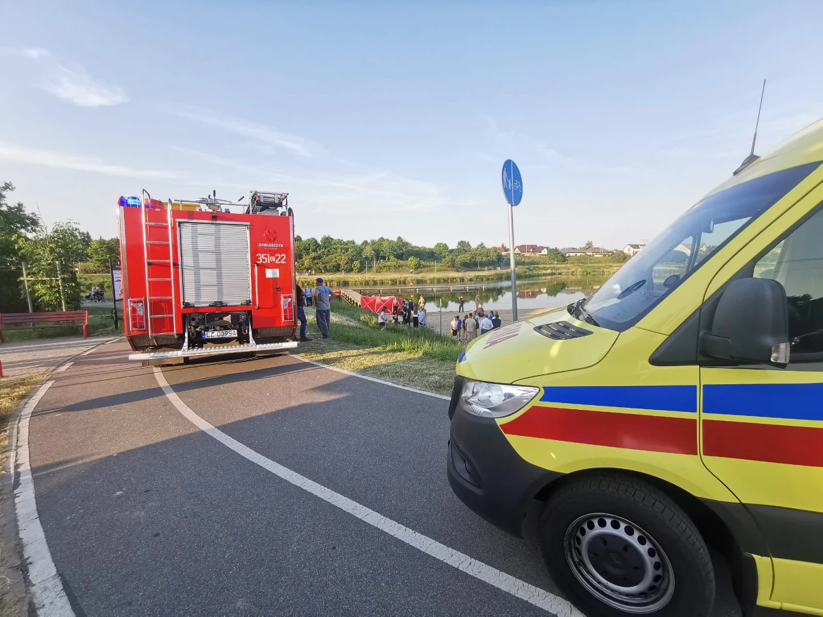 Śledczy z Prokuratury Rejonowej w Skierniewicach badają okoliczności wczorajszego utonięcia 12-letniej Ukrainki. Dramat rozegrał się wieczorem, po godz. 18.30 w Zalewie Zadębie. 12-latka zmarła, jej o dwa lata starszą siostrę uratowali świadkowie.