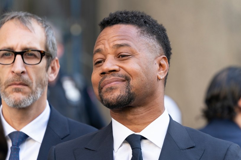 Cuba Gooding Jr., który ma na swoim koncie Oscara za rolę w filmie "Jerry Maguire", we wtorek miał odpowiadać w procesie cywilnym wytoczonym mu z powodu rzekomego gwałtu sprzed dziesięciu lat. Warunkiem rozprawy było ujawnienie imienia i nazwiska kobiety, która go pozwała.