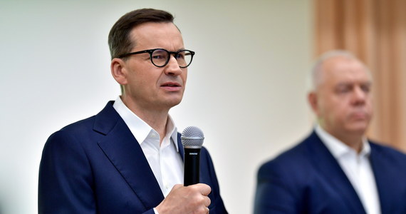 "Na pewno nie damy zamknąć kopalni w Turowie" - oświadczył premier Mateusz Morawiecki podczas spotkania z pracownikami dolnośląskiej kopalni. Jacek Sasin z kolei zapewnił, że "będziemy bronić Turowa, bo chcemy bronić polskiej niezależności".