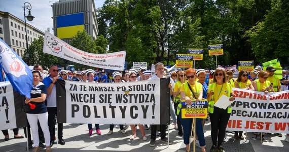 Jest pierwszy w województwie świętokrzyskim wyrok sądu w sprawie wątpliwości dotyczących wysokości pensji pielęgniarek. Decyzja jest korzystna dla grupy 26 pielęgniarek ze Szpitala Powiatowego w Staszowie.