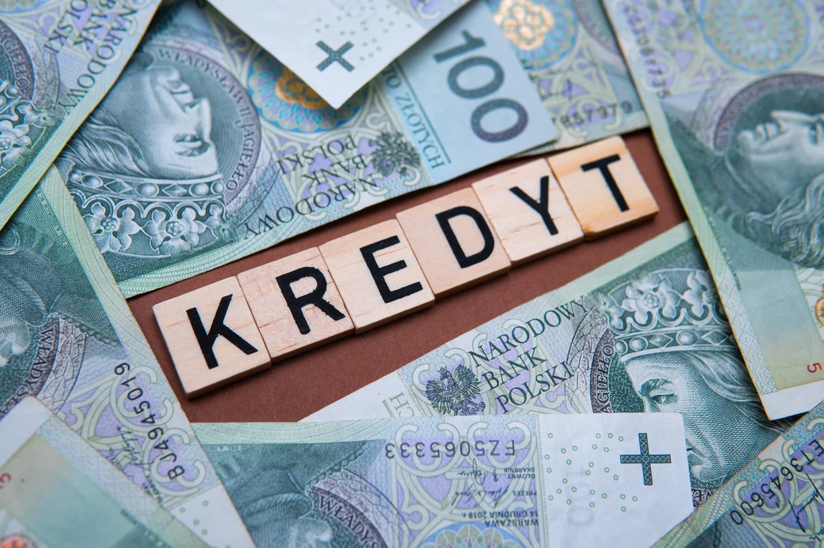 Prezydent podpisał ustawę o pomocy państwa w oszczędzaniu na cele mieszkaniowe, która wprowadza "bezpieczny kredyt" z dopłatą państwa do rat - poinformowała Kancelaria Prezydenta RP. 