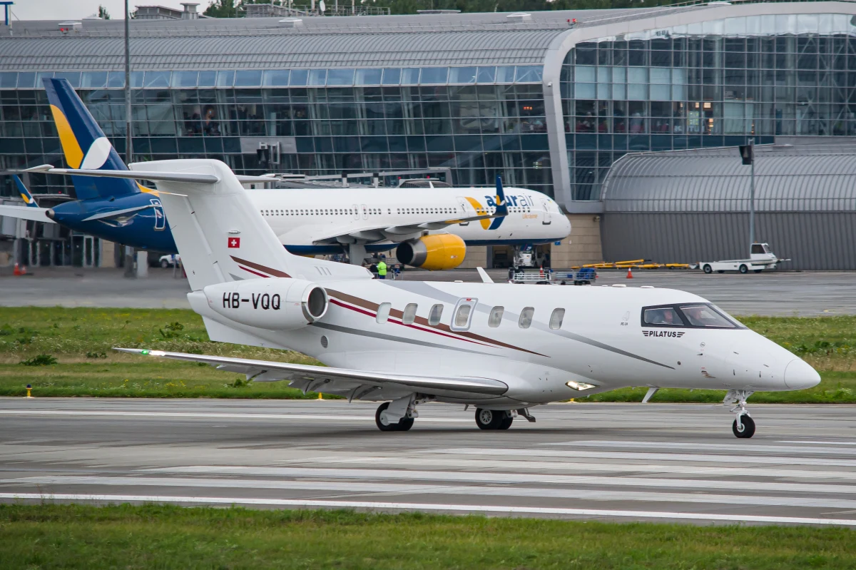 Działalność międzynarodowego lotniska we Lwowie, zawieszona po inwazji Rosji na Ukrainę w lutym 2022 roku, może zostać wznowiona do celów humanitarnych we współpracy z Unią Europejską - oznajmił w środę szef władz obwodu lwowskiego Maksym Kozycki, cytowany przez agencję Ukrinform.