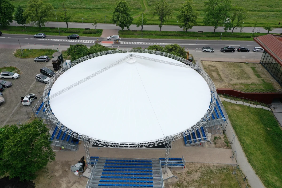 W Krakowie trwają ostatnie przygotowania do III Igrzysk Europejskich Kraków-Małopolska 2023. Zakończyła się już modernizacja stadionu Wisły Kraków, gotowe jest zadaszone boisko dla koszykarzy, na torze kajakarstwa górskiego w drugiej połowie czerwca montowane będą ostatnie przeszkody.