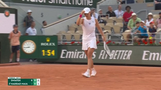 Iga Świątek zagra w finale Roland Garrosa. Polka pokonała w półfinale Brazylijkę Beatriz Hadad Maię 6:2, 7:6 (7). Tym razem jej rywalką w finale będzie Czeszka Karolina Muchova. Zobacz skrót meczu.