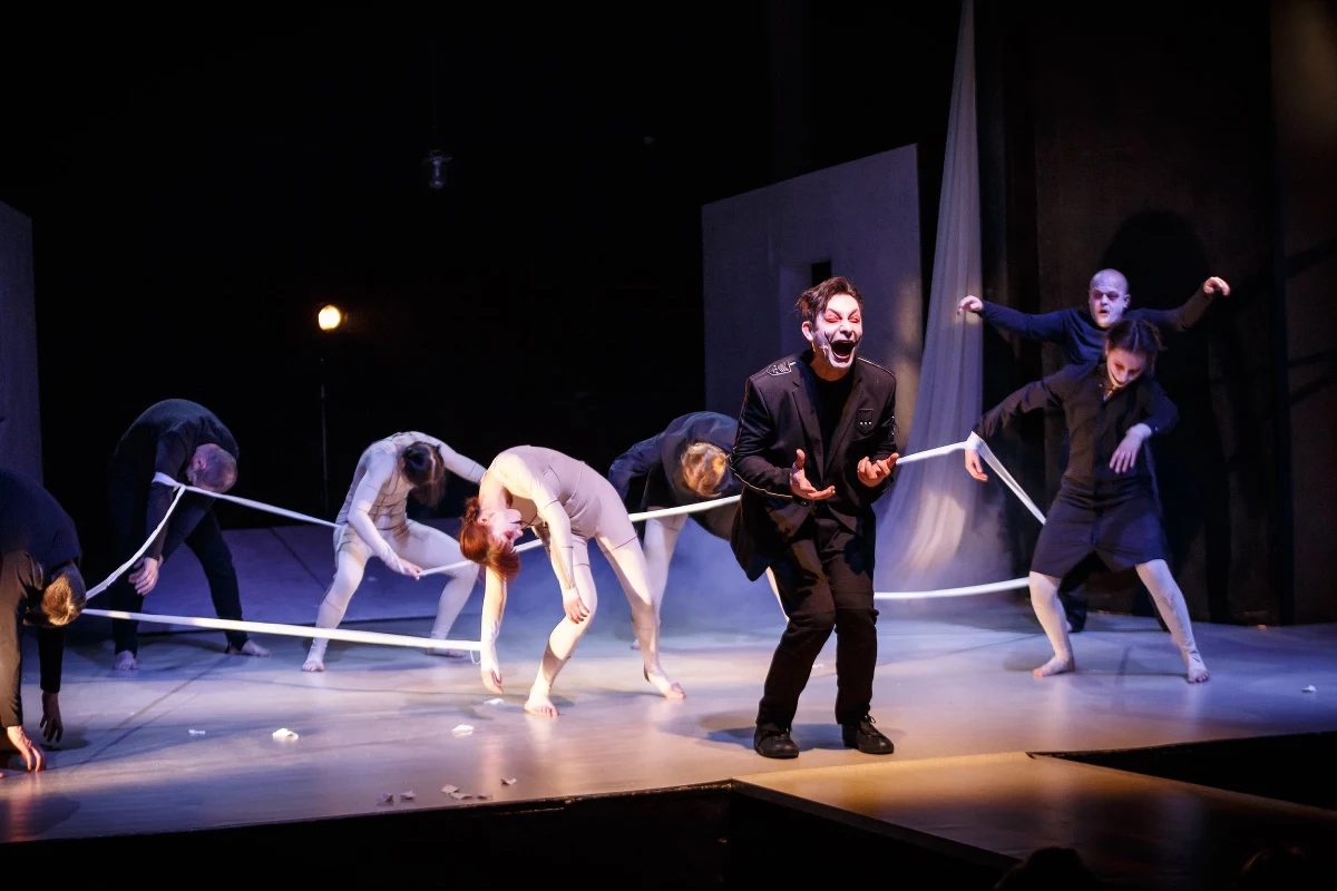 W niedzielę rozpocznie się w Łodzi XI Międzynarodowy Festiwal Teatralna Karuzela - jeden z największych w kraju przeglądów sztuki współczesnej dla dzieci, młodzieży i całych rodzin, organizowany przez Teatr Pinokio. Po raz pierwszy wydarzenie odbędzie się w nowej siedzibie Teatru.