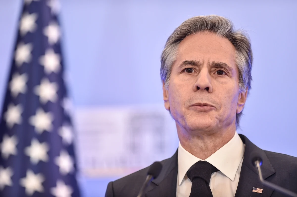 Sekretarz stanu USA odwiedzi w przyszłym tygodniu Chiny - informuje agencja AP. To wizyta, która była planowana na luty, ale została odwołana z powodu incydentu z chińskim balonem szpiegowskim przelatującym nad terytorium Stanów Zjednoczonych. Według Associated Press jest szansa na rozmowę Antonego Blinkena z prezydentem ChRL Xi Jinpingiem.