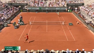 Djoković pokonał Alcaraza i dotarł do finału French Open. SKRÓT MECZU. WIDEO
