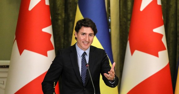 Premier Kanady złożył niezapowiedzianą wizytę w Kijowie. Choć pojawienie się Trudeau w Ukrainie ma stanowić symboliczne potwierdzenie wsparcia dla walki z rosyjskim agresorem, premier Kanady przybywa też z konkretami liczonymi w setkach milionach dolarów.
