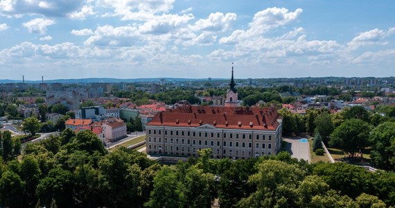 Zamek Lubomirskich, gdzie siedzibę ma Sąd Okręgowy w Rzeszowie, czeka na turystów. Budynek będzie można zwiedzić w towarzystwie przewodników w trzy wakacyjne weekendy.