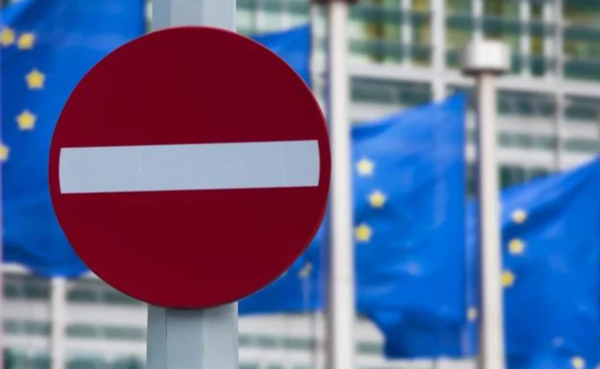 Trwa impas w sprawie przyznania przez Komisję Europejską 40 mln euro m.in. dla polskich rolników. Nie ma na razie ostatecznej decyzji w tej sprawie ze strony KE. Zdaniem Komisji, Polska, Węgry, Bułgaria, Rumunia i Słowacja nie wywiązują się ze swoich zobowiązań i wciąż utrudniają tranzyt ukraińskich artykułów rolnych do krajów, które produktów tych potrzebują.