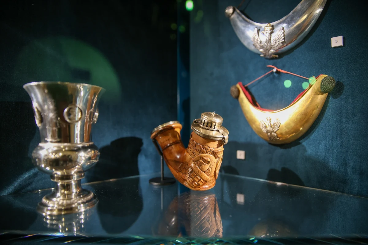 Pióro Woltera, krzesło Szekspira czy pamiątki po Chopinie księżnej Marceliny z Radziwiłłów znalazły się wśród ok. 1800 przedmiotów zgromadzonych w Klasztorku, ostatniej z udostępnianych publiczności części Muzeum Książąt Czartoryskich, oddziału Muzeum Narodowego w Krakowie. W poniedziałek odbył się uroczysty wernisaż wystawy stałej.