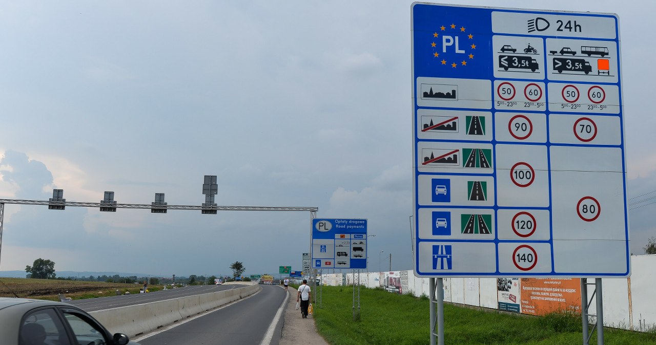 Wjechał na drogę ekspresową i włączył tempomat na 120 km/h. A policja - będzie mandat