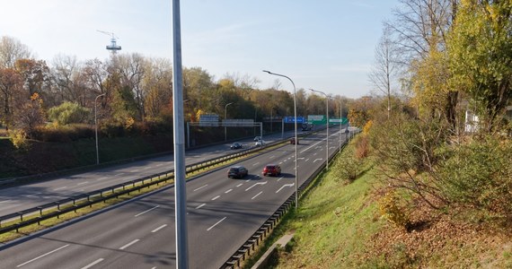 Od dziś na półtora miesiąca zamknięty będzie zjazd na autostradę A4 w Mysłowicach z trasy S1 od strony Cieszyna na Kraków - poinformował zarządca autostrady, spółka Stalexport Autostrada Małopolska (SAM). To konieczne ze względu na kolejny etap remontu węzła Brzęczkowice.

