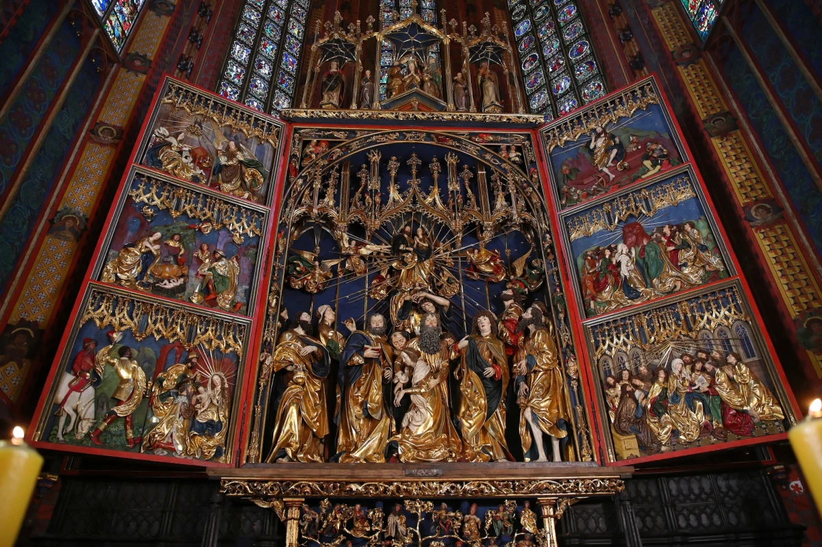 Konserwacja ołtarz Wita Stwosza w bazylice Mariackiej w Krakowie znalazła się wśród tegorocznych laureatów Europejskiej Nagrody Dziedzictwa w kategorii: konserwacja. Doceniono wysiłki parafii i zespołu specjalistów, by jeden z najważniejszych zabytków gotyckich w Europie odzyskał swój blask.    

