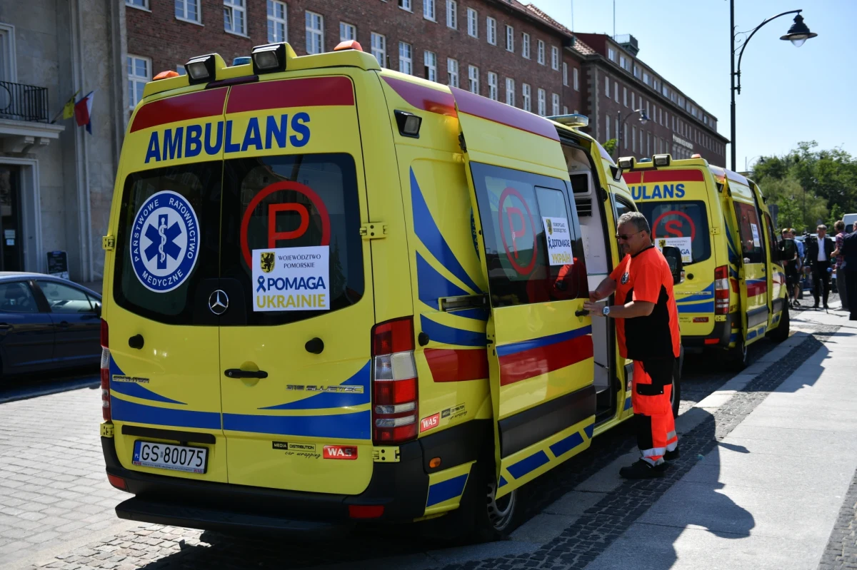Specjalistyczną karetkę neonatologiczną dla Obwodowego Szpitala Dziecięcego w Iwano-Frankowsku nieodpłatnie przekazały we wtorek w Przemyślu organizacje pożytku publicznego. Karetka będzie wsparciem w opiece medycznej nad noworodkiem, zwłaszcza wcześniakiem.