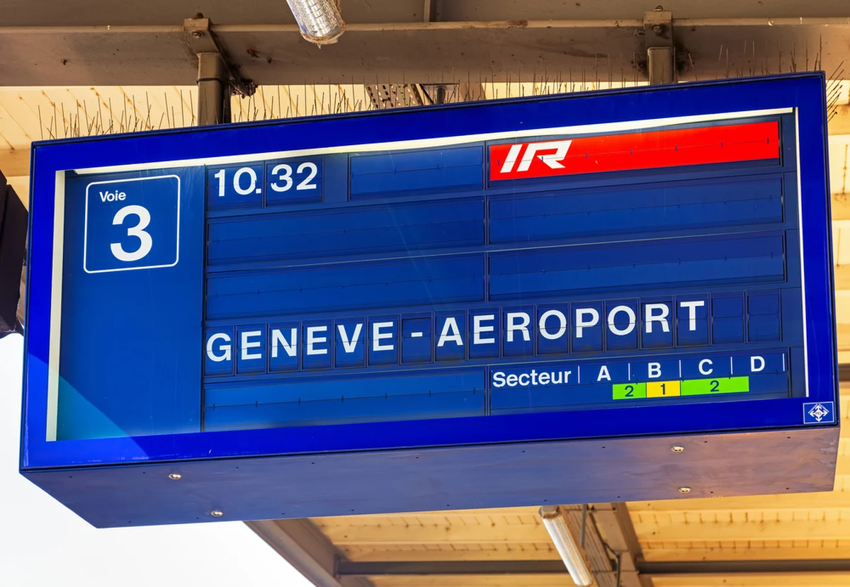 Władze Szwajcarii donoszą, że rosyjscy hakerzy zaatakowali kilka tamtejszych instytucji, w tym strony parlamentu, rządu federalnego i lotniska w Genewie. To reakcja na przyłączenie się Szwajcarii do kolejnych sankcji unijnych wobec Rosji - ogłosili hakerzy z grupy NoName.