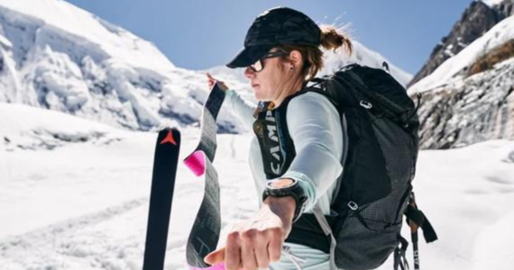 Broad Peak - to kolejny wielki cel Anny Tybor. Nasza skialpinistka rusza na wyprawę w Karakorum. Chce wejść na ten ośmiotysięcznik i zjechać z niego na nartach bez używania dodatkowego tlenu z butli. Może tego dokonać jako pierwsza kobieta na świecie i pierwsza Polka. W ten sposób powtórzyłaby swój wyczyn sprzed 2 lat, gdy tak wielki sukces osiągnęła na innym ośmiotysięczniku - Manaslu. "Od początku wiedziałam, że po tym szczycie będą kolejne cele. To uzależnia. Brakowało mi tej adrenaliny, tego spełnienia kolejnego marzenia i dlatego zdecydowałam się na kolejną górę" - opowiada w rozmowie z Michałem Rodakiem dla Radia RMF24. Anna Tybor spędzi na wyprawie 1,5 miesiąca, a atak szczytowy planuje na połowę lipca.