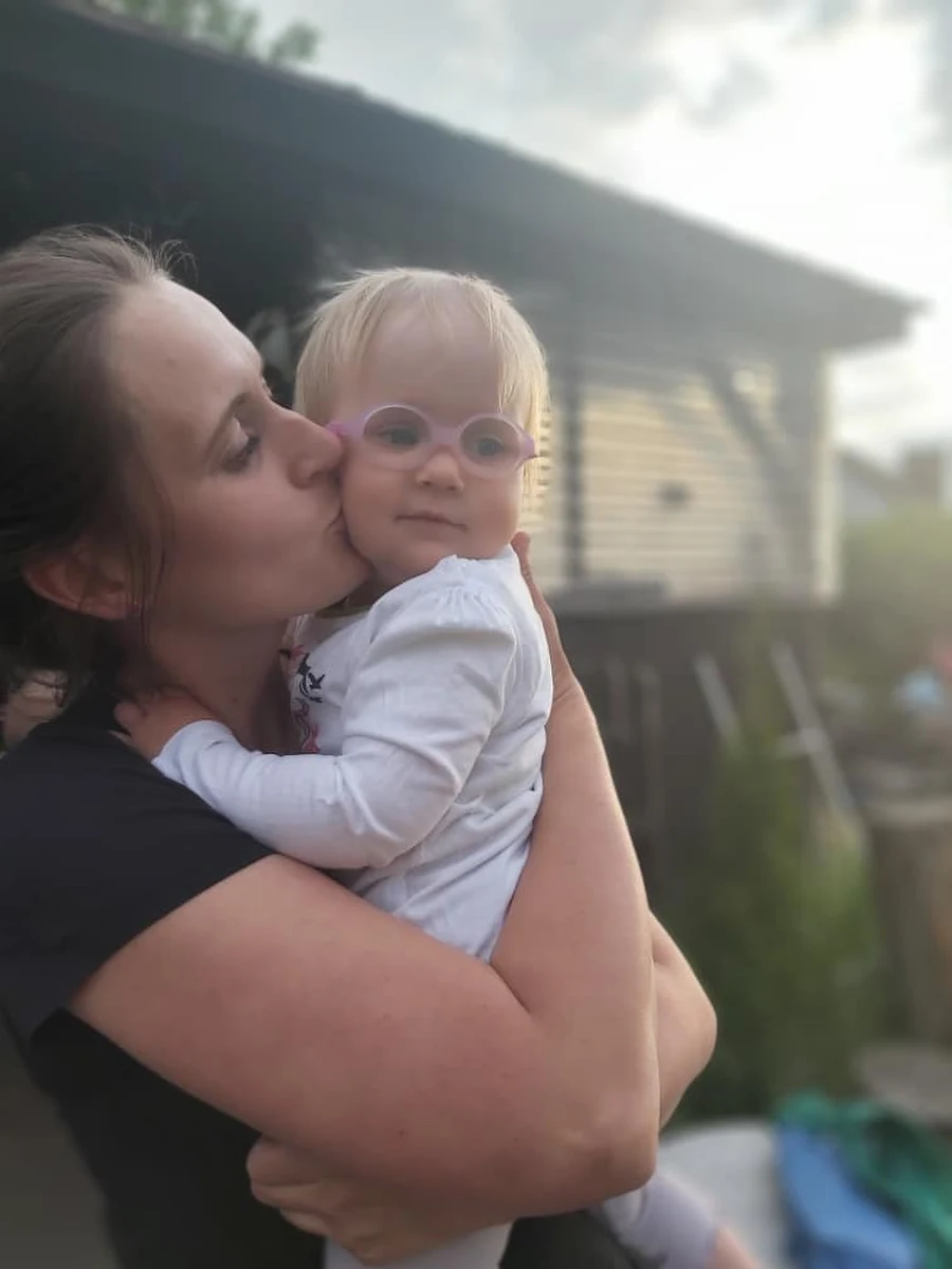 Po półtora roku walki, setkach licytacji i akcjach charytatywnych udało się! Kinga Rydz z Olsztyna zebrała pieniądze, aby dostać najdroższy lek na świecie. Chodzi o kwotę 9,5 miliona złotych.