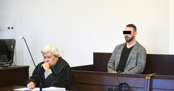 W toczącym się przed Sądem Rejonowym w Olsztynie procesie łódzkiego adwokata Pawła K. - oskarżonego o spowodowanie wypadku, w którym zginęły dwie kobiety - zeznawali w środę kolejni świadkowie. Wśród nich policjant, który wykonał oględziny miejsca zdarzenia.