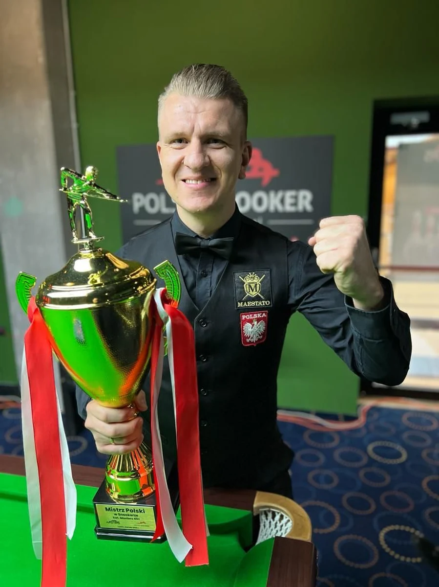 Tak się tworzy historię polskiego snookera! Po 30 latach sportowej kariery Marcin Nitschke zdobywa brązowy medal Indywidualnych Mistrzostw Europy Shoot Out 2023! Jego mecze obserwował jeden z najlepszych zawodników świata Mark Williams.