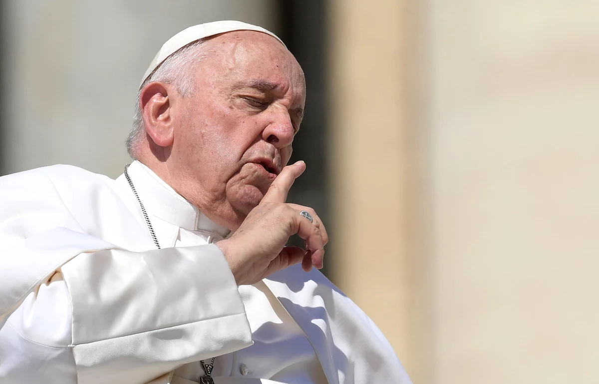 Papież Franciszek, przebywający po operacji w rzymskiej klinice Gemelli, odwiedził w czwartek oddział onkologii i neurochirurgii dziecięcej, znajdujący się w pobliżu jego prywatnego apartamentu - poinformował Watykan. Spotkał się tam z dziećmi, ich rodzicami i personelem medycznym. Papież wkrótce ma opuścić szpital.