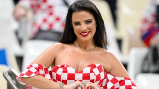 Miss mundialu kultywuje tradycje. Jej skąpy strój wyróżniał się w tłumie