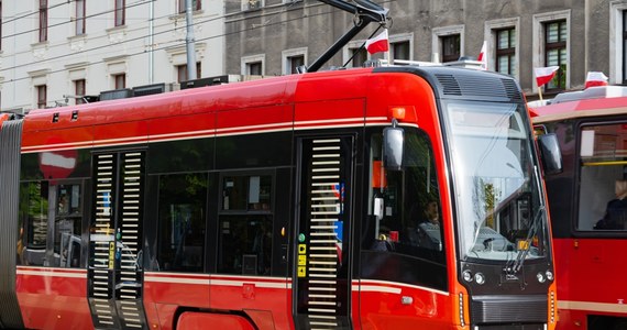 W czwartek wieczorem rozpoczną się przygotowania do przebudowy ważnego skrzyżowania w centrum Łodzi: ul. Zachodniej z Legionów. W związku z tym kierowców i pasażerów MPK czekają duże zmiany. Najważniejsze prace mają zostać wykonanie w czasie wakacji.

