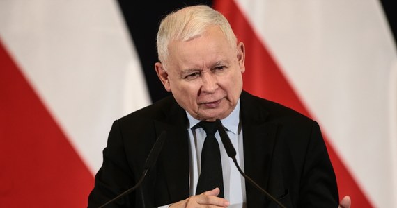 Jarosław Kaczyński postanowił wejść do rządu i wejdzie, bo kto mu zabroni - tak w rozmowie z Radiu RMF24 prof. Radosław Markowski komentował doniesienia o powrocie prezesa Prawa i Sprawiedliwości do Rady Ministrów. 