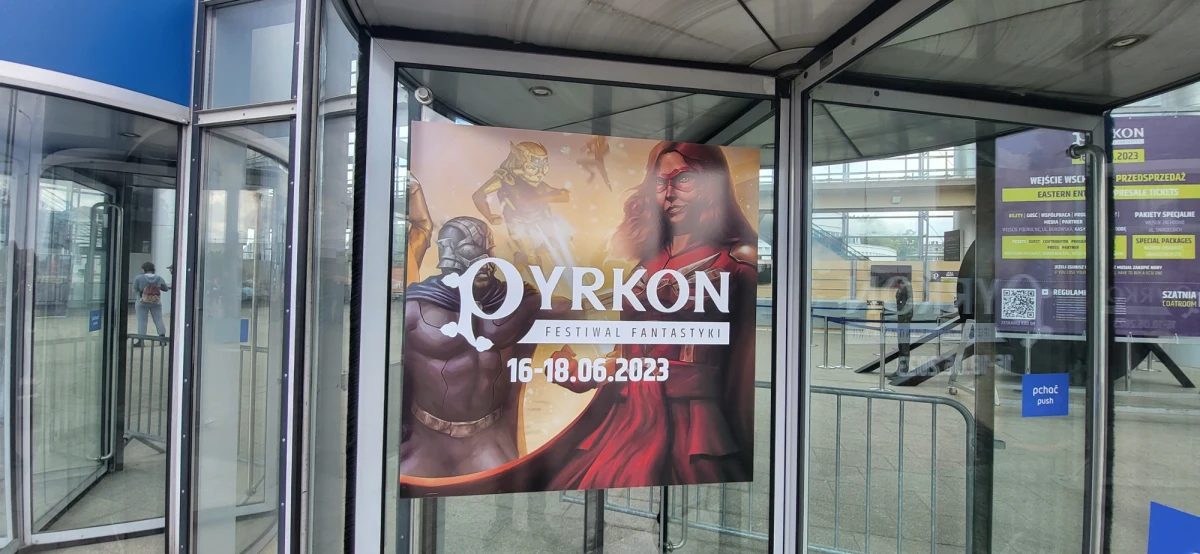 Przed nami weekend pełen fantastyki! W Poznaniu już dziś wystartuje kolejna edycja jednego z największych festiwali fantastyki w Europie - Pyrkon. Teren Międzynarodowych Targów Poznańskich zostanie opanowany przez fanów gier, planszówek, książek i wszystkiego, co kojarzy się z innymi światami. 