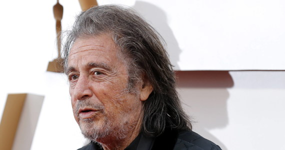 83-letni słynny amerykański aktor po raz czwarty został ojcem - poinformował w czwartek AFP jego agent. Matką Romana Pacino jest 29-letnia producentka filmowa Noor Alfallah.