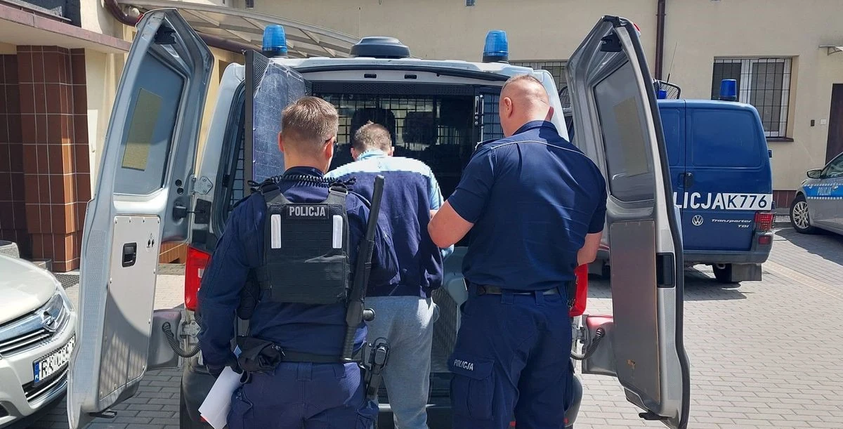 Wiktor S. - 18-latek, któremu prokuratura postawiła zarzut usiłowania zabójstwa 28-letniego mężczyzny w Stalowej Woli - trafił na 3 miesiące do aresztu. Powodem ataku miała być zazdrość o dziewczynę. 
