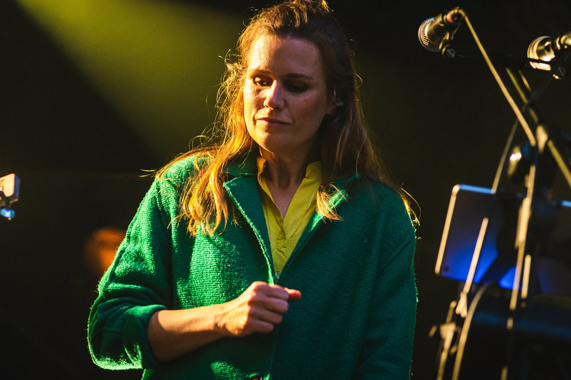 Natalia Grosiak, wokalistka znana m.in. z zespołu Mikromusic, pracuje nad solowym albumem. Wydawnictwo zapowiada singel "Jesteś piękny".