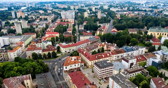 Zakończyły się prace związane z przebudową przejazdu kolejowego na ul. Myśliwskiej w Rzeszowie. Zostanie otwarty w piątek późnym popołudniem - poinformował urząd miasta.